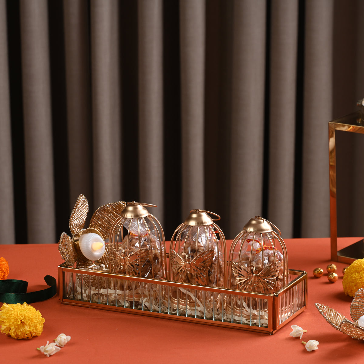 Long Fluted Tray – Triple Cages