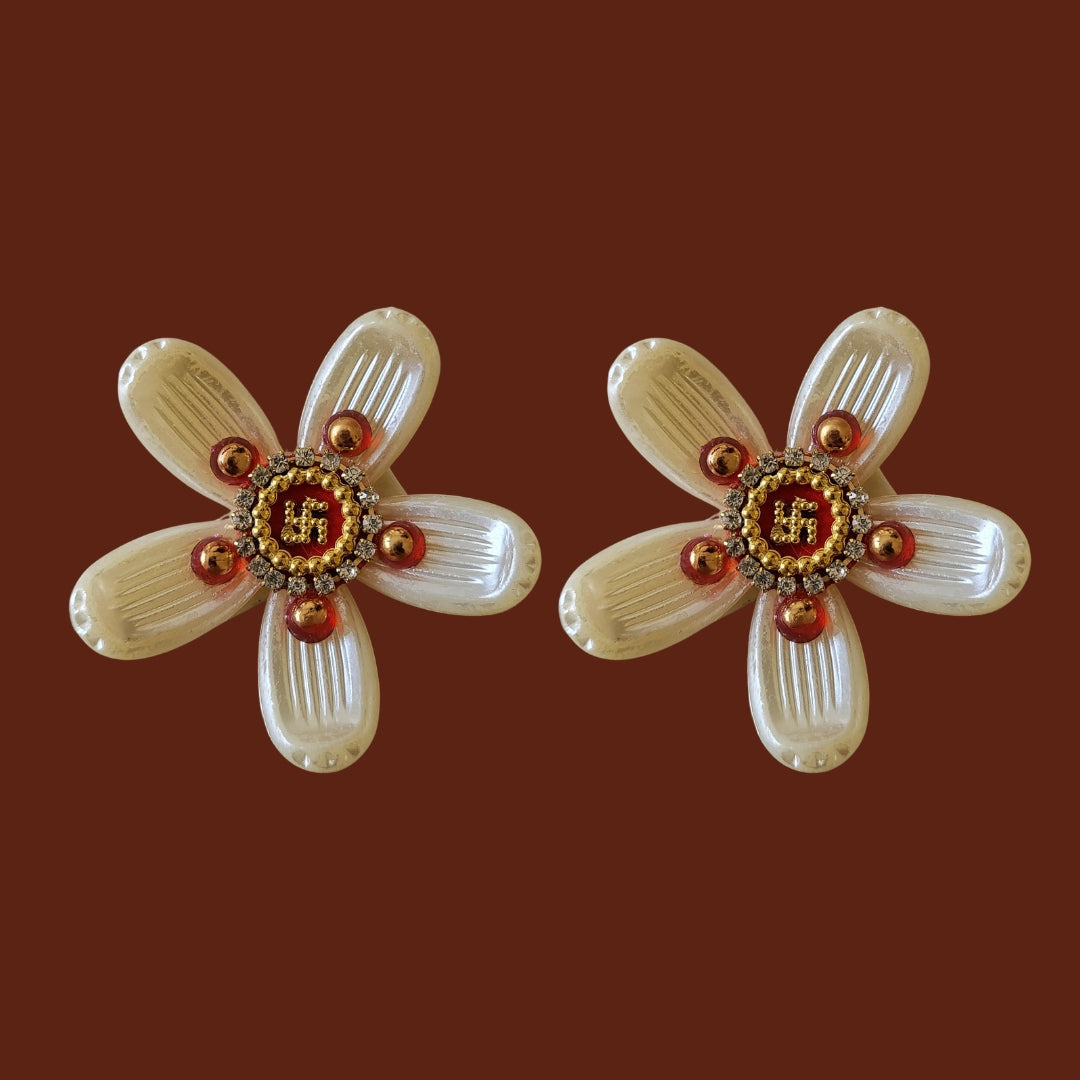 Traditional Home Embellishment