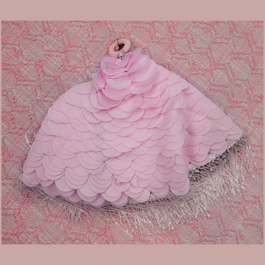 Pink thaal cover, laid flat