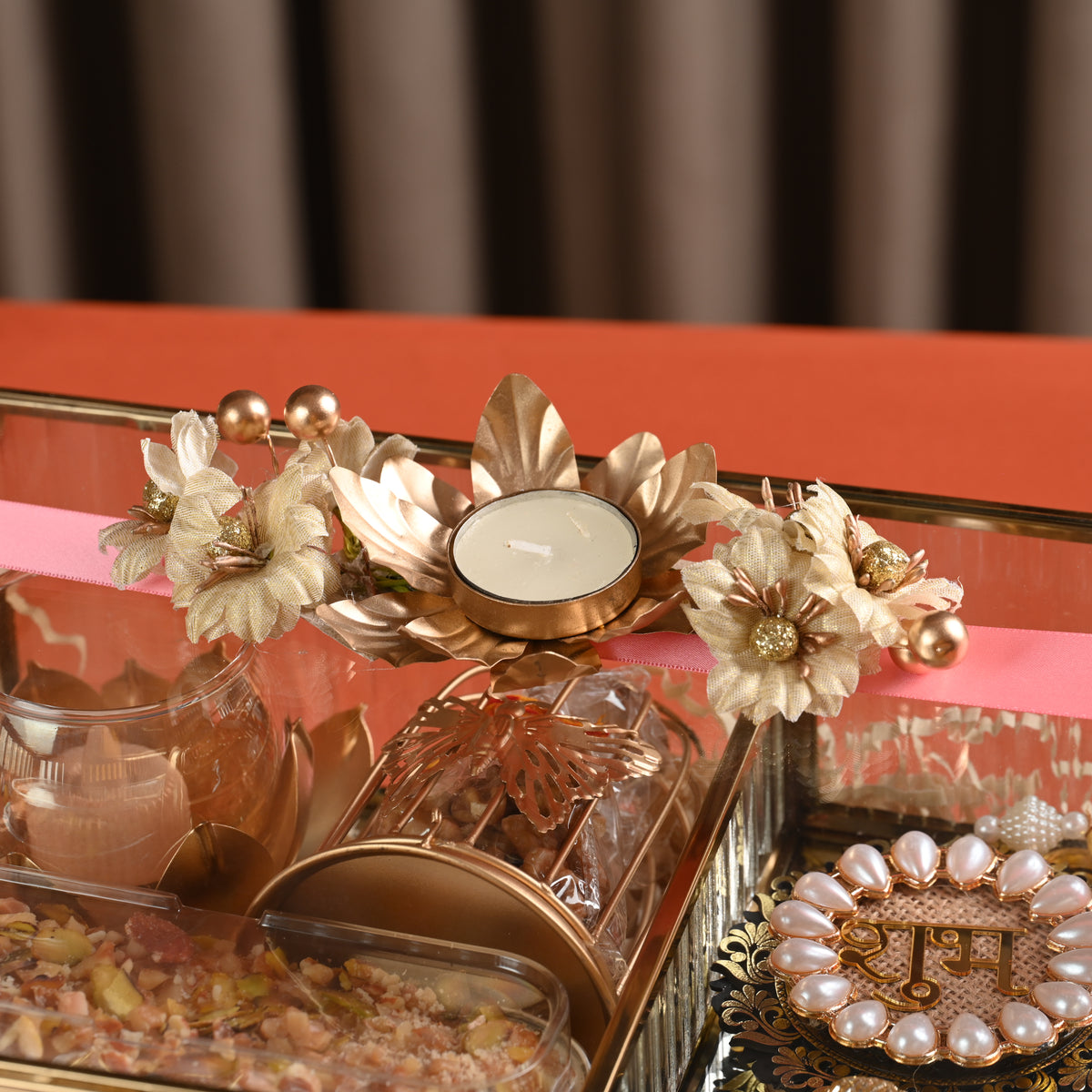 Luxe Divided Glass Box